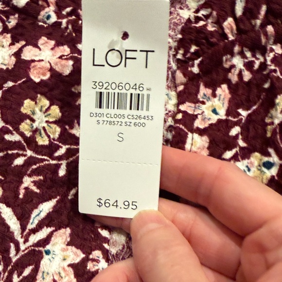 LOFT Burgundy Floral Blouse - Picture 7 of 8